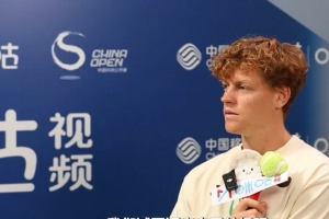 辛纳谈阿尔卡拉斯：我们在有些方面竞争激烈，试图逼出彼此的极限