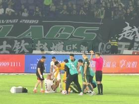 浙江主场担架员：成都球员对我们有干扰，但相信他们并非有意