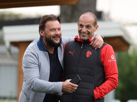 故人来相会，扬库洛夫斯基造访米兰内洛并问候阿莱格里