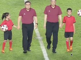 传承父辈精神，两弹元勋邓稼先、于敏之子为川超绵阳队开球