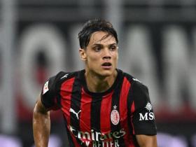 罗体：里奇和福法纳留队特训，力争重返意大利和法国国家队