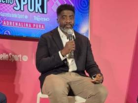 科洛-图雷：阿森纳不败赛季归功于团队精神，温格像一位父亲