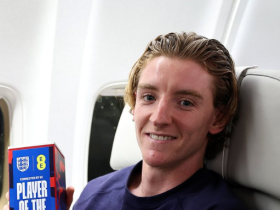 首开记录，戈登当选与拉脱维亚一役英格兰队内最佳球员