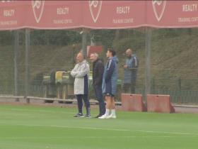 记者：因卡皮耶参加了阿森纳全队合练，本-怀特缺席