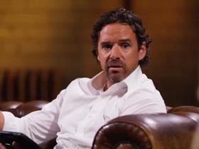 哈格里夫斯：曼联的引援顺序不对，他们应该优先补强中场