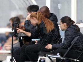 官方：苹果与英女超达成合作，将向俱乐部提供设备技术支持