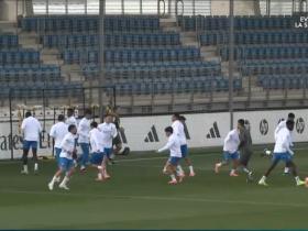 卡瓦哈尔、阿诺德参加皇马今日训练，赫伊森、塞瓦略斯仍缺席