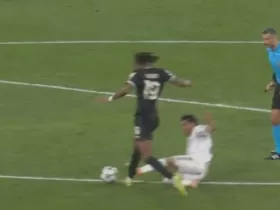 每体：卜拉欣逃过了红牌，他铲球时鞋钉对准了图拉姆的小腿