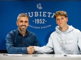 官方：皇家社会与中场新星卡沃内利续约至2028年