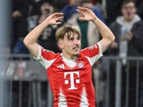 跟队：拜仁内部不会轻易谈论让伦纳特-卡尔踢世界杯的话题