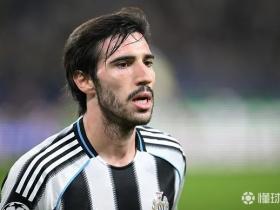 埃迪-豪谈托纳利续约：他自愿放弃部分薪金，充分说明他的品格