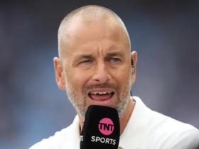 乔-科尔：范戴克和科纳特防守太糟糕，凯尔凯兹上半场很灾难