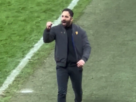 曼晚：赢布莱顿让阿莫林释放了累计12周的压力，赛后罕见庆祝