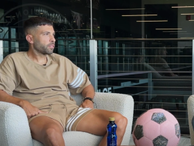 阿尔巴：对我帮助最关键的是埃梅里；我心中梅西就是历史最佳