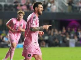 巴萨旧将马克斯：梅西是最好的球员，和他以及小罗踢球是荣幸