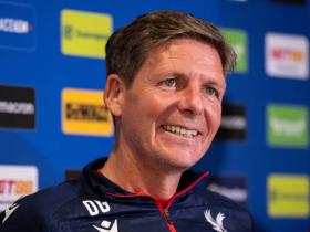 格拉斯纳谈12月可能8天4赛：很不负责任，这关系到球员的福祉