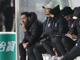 苏亚雷斯：作为主教练我要承担责任，球队有明显的变化和提高