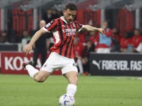 弗洛伦齐：对赢巴萨和随米兰夺冠印象最深；罗马还有进步空间