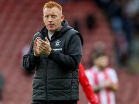 官方：南安普顿主帅施蒂尔下课；联赛13轮仅拿2胜