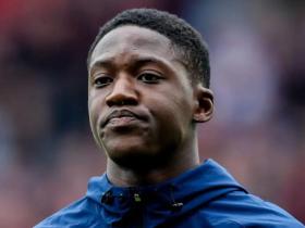 英媒：梅努越来越接近冬窗离开曼联，那不勒斯正在积极推进租借