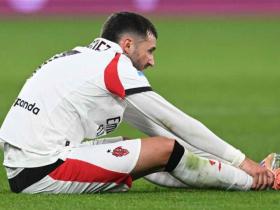 ESPN：米兰前锋圣地亚哥因脚踝伤势将缺席5周时间