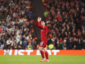 罗伯逊：这是至关重要的三分；布拉德利是个非凡的天才