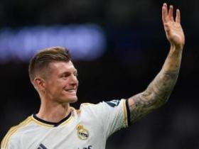 克罗斯：迪亚斯的红牌是误判；裁判被阿什拉夫的伤病影响了判断