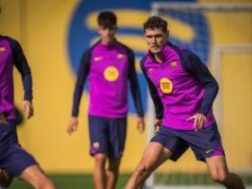 世体：克里斯滕森伤势有所好转，今天他进行了场地训练