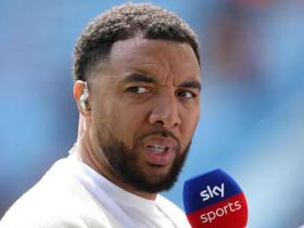 迪尼：谢什科在场上犹豫不决，他从来都和队友不在一个频道上