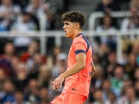 里程碑，库巴西是第三位在欧冠联赛中出场20次的U19球员