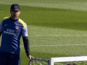 世体：西蒙尼正在考虑多种方案，以应对勒诺尔芒伤缺一个半月