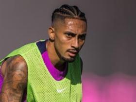 马卡：拉菲尼亚缺阵导致巴萨成绩下滑，他对球队至关重要