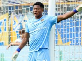 帕尔马官方：铃木彩艳左手中指及手舟骨复合骨折，将接受手术