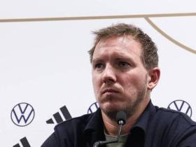 纳帅谈施蒂勒落选：和球员沟通过了，斯图加特对此不满才正常